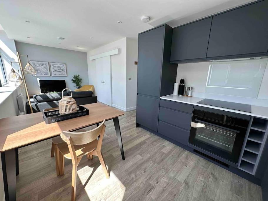 マンチェスター1 Bed Flat With View Of Old Traffordアパートメント エクステリア 写真