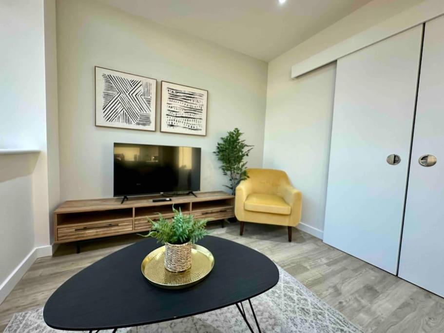 マンチェスター1 Bed Flat With View Of Old Traffordアパートメント エクステリア 写真